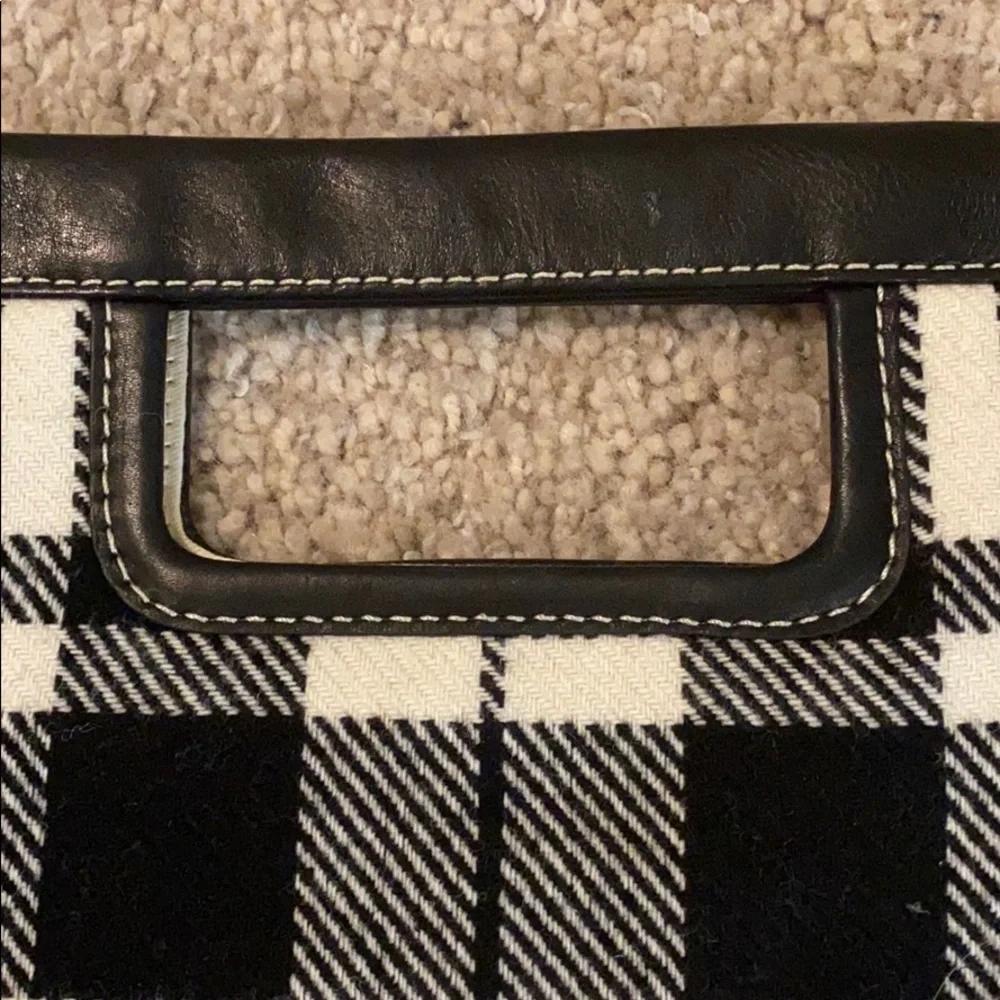 Banana Republic purse - Picture 3 of 4